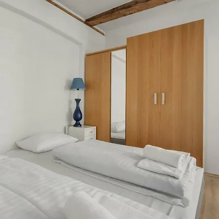 City With Cosy Backyard In Vibrant Area Apartamento Copenhaga