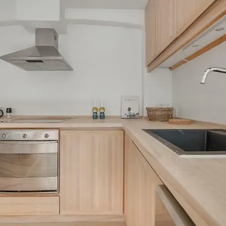 City With Cosy Backyard In Vibrant Area Apartamento Copenhaga